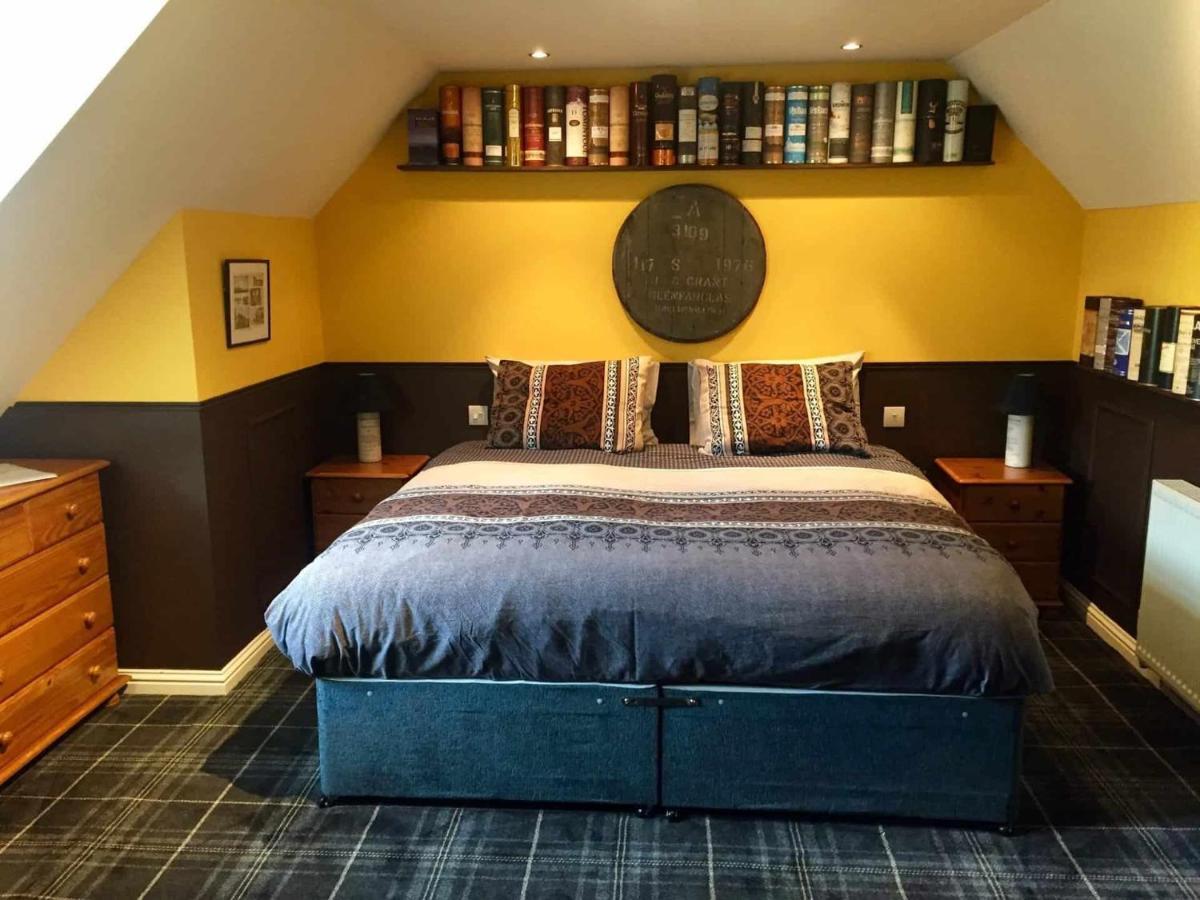 The Gables Whisky B&B Dufftown Esterno foto