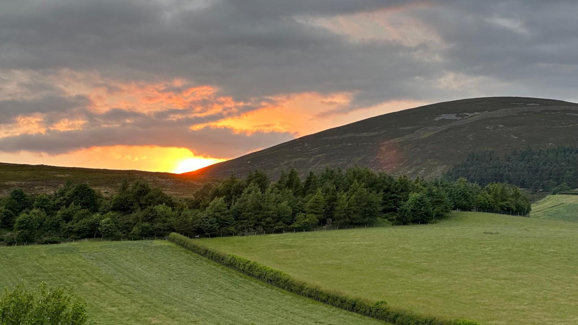 The Gables Whisky B&B Dufftown Esterno foto