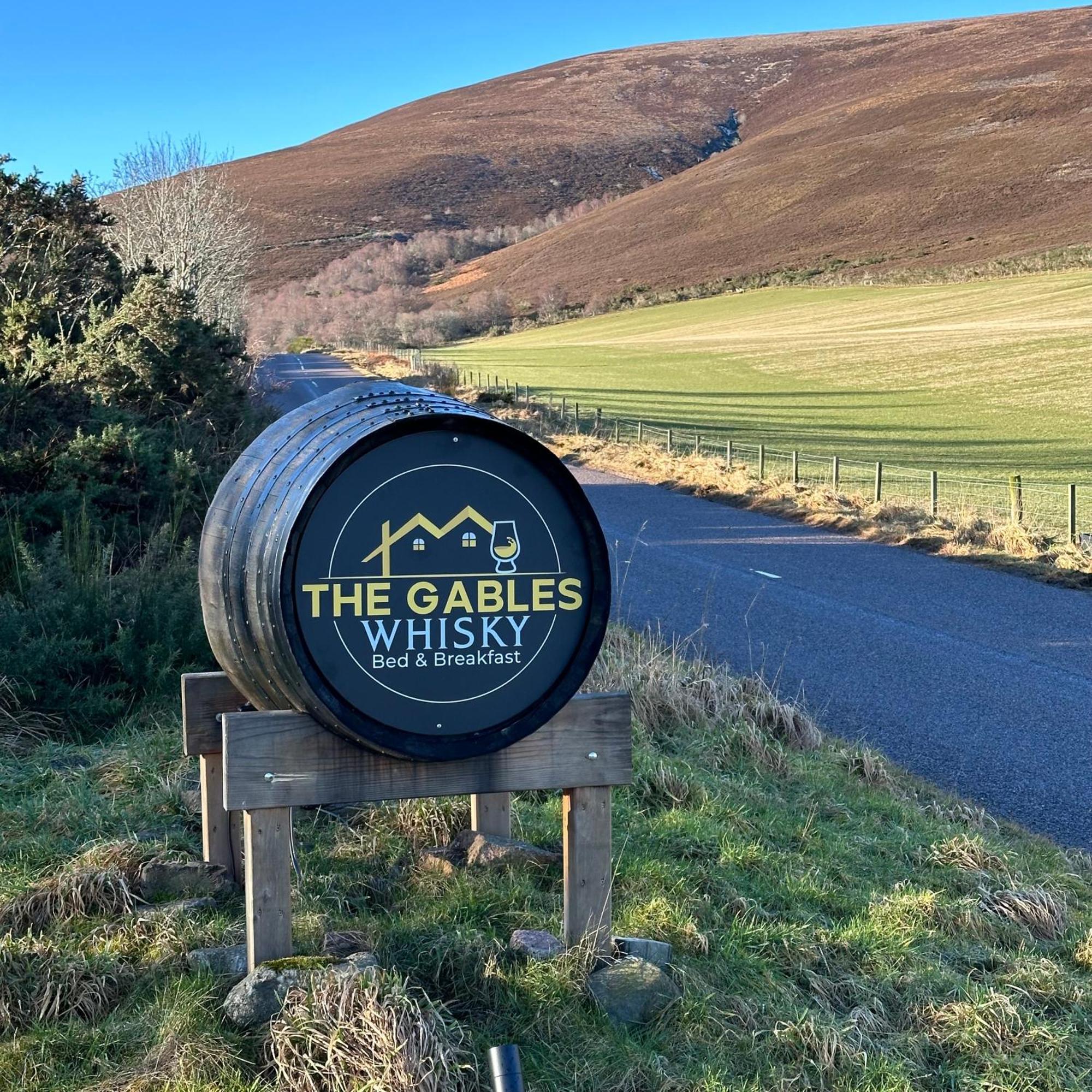 The Gables Whisky B&B Dufftown Esterno foto